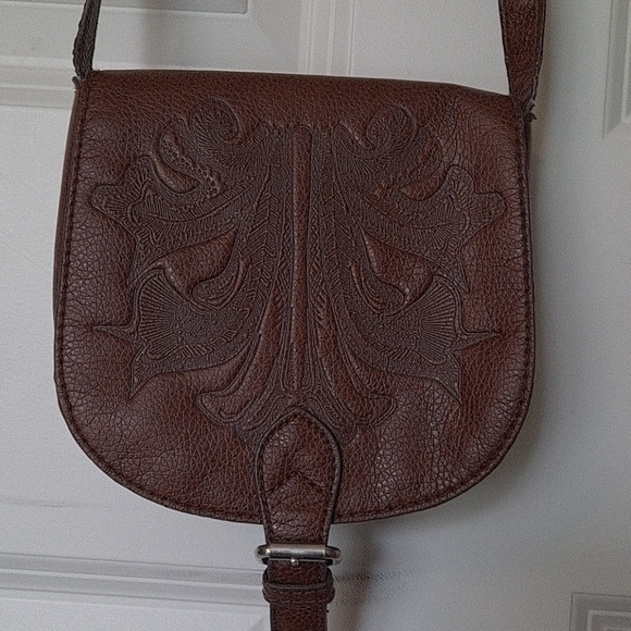 Forever 21 Handbags - Brown shoulder bag